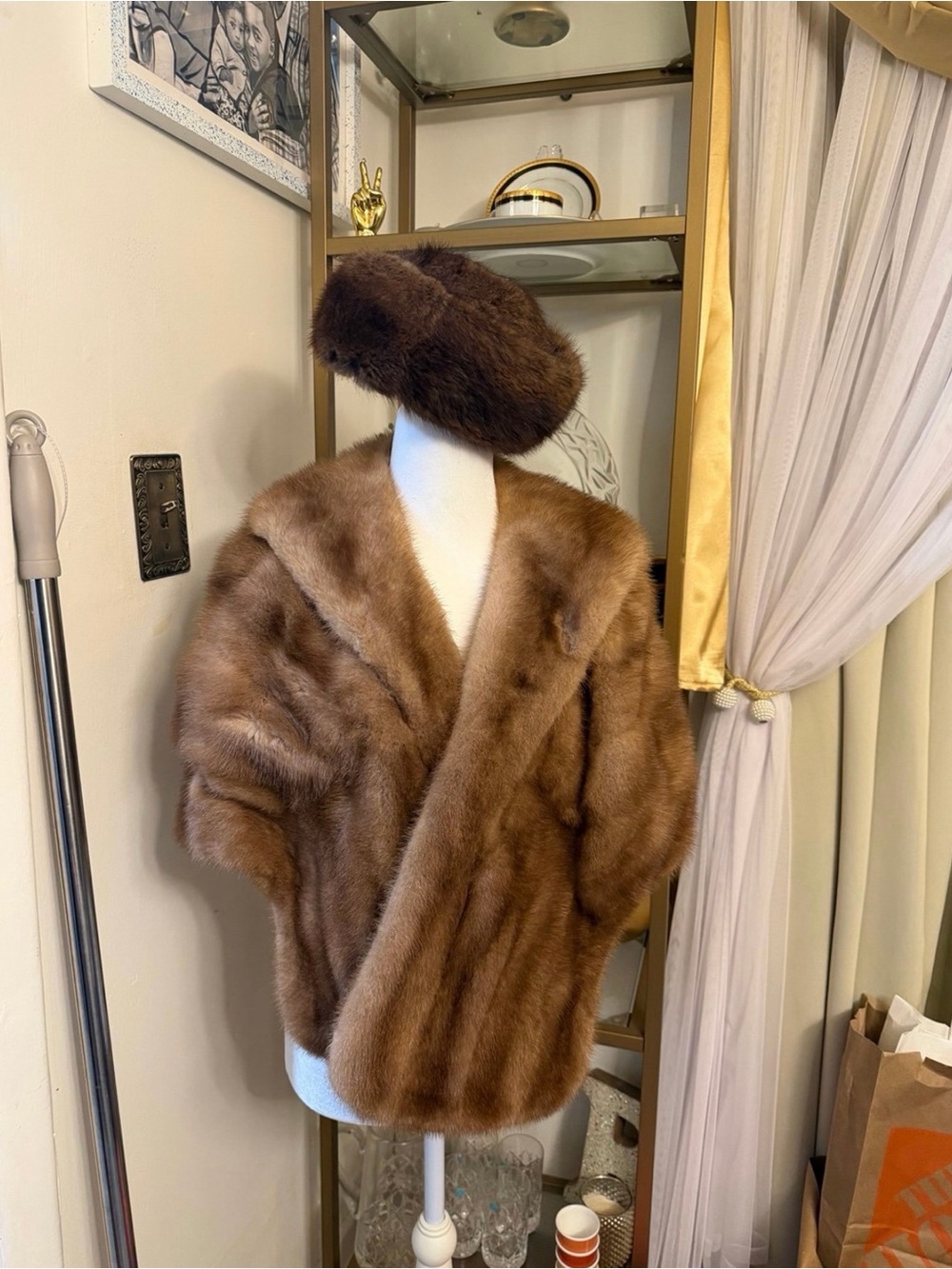 Vintage mink shawl with bonus hat size M